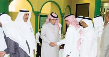 "نادك" تفرح منسوبيها بالعيد