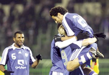 الاتحاد والهلال .. صراع الصدارة يتقلص إلى نقطة