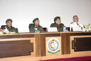 مركز الأمير سلطان ينظم حفل التكريم والتخريج السنوي