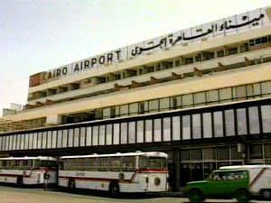 مطاردة أمريكي حاول الهرب من مطار القاهرة