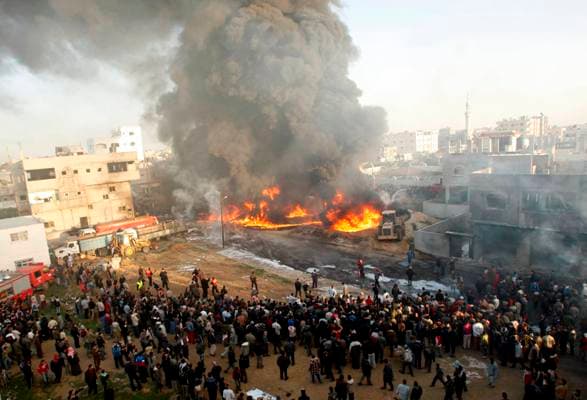 "حماس" تطلب فتح معبر رفح دون شروط...وترفض السماح للجرحى بالعبور  وحدهم !