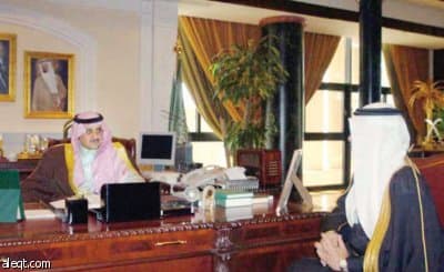 أمير تبوك يبحث المشاريع الصحية في المنطقة