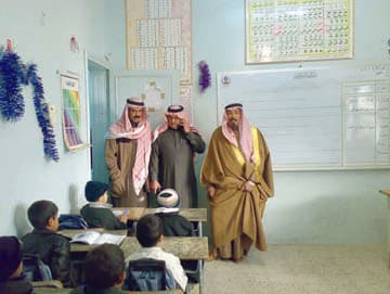 بعد مدارس رفحاء كم منطقة تنتظر الطاولات؟