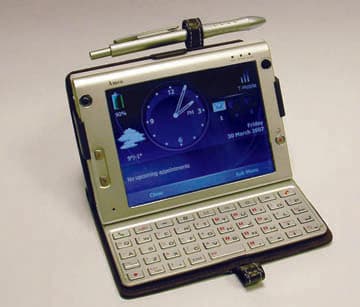 2008 عام الفيروسات .. وشاشات اللمس تغزو أجهزة الهواتف النقالة