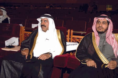 ملتقى خير أمة يكرم مجموعة الطيار للسفر