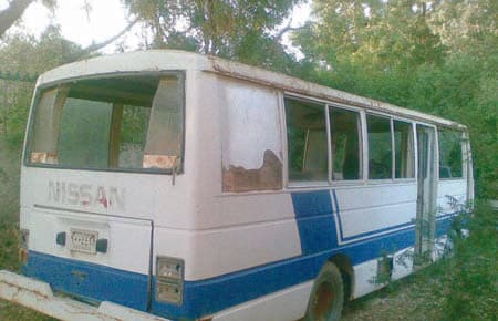 أندية رياضية "متهالكة".. من يسجل الهدف؟