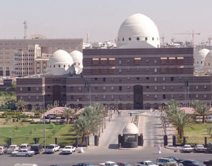 ارتفاع نسبة البطالة و انخفاض "السعودة " إلى ما دون 10%