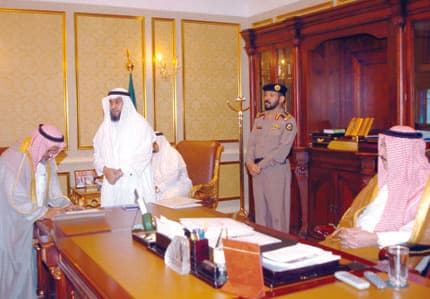 شفاعة أمير جازان تنقذ جانيين من القصاص