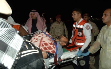 طائرة سعودية تنقل  6 جرحى فلسطينيين إلى الرياض للعلاج