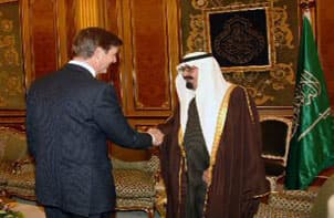 خادم الحرمين الشريفين يستقبل عدداً من السفراء