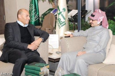 الأمير الوليد يبحث مع نجل الرئيس السنغالي مواضيع استثمارية