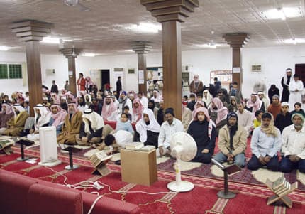 السبت موعدا نهائيا لإزالة مسجد "حي الشهداء"