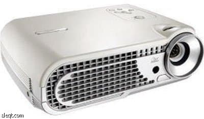 تقنيات الاتصال العصري .. هل تجنب المصلين الملل والتكرار؟