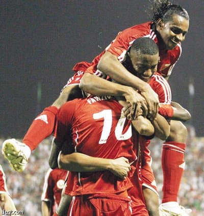 الأزرق يعيد أمجاده.. وعمان يصفي أنداده