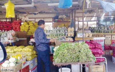 سوق خضار وادي الدواسر.. أين السعودة؟