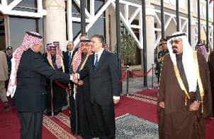 خادم الحرمين الشريفين يستقبل الرئيس التركي