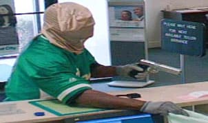 موظفة في ألمانيا ترفض إعطاء أموال للص إلا بعد استئذان المدير