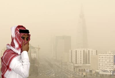 الأرصاد الجوية: السحب قادمة .. والدفاع المدني يحذر من مضاعفات الغبار