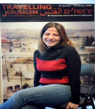 الفلسطينية إيناس مظفر مشاركتها في مهرجان رين السينمائي في باريس.