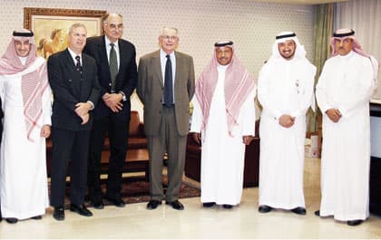 وفد من جامعة هارفارد يزور مجموعة الحبيب الطبية
