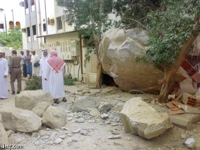 "الأمانة": مكة تتصدر قائمة العشوائيات بـ 70 حيًّا.. وغياب السجل العيني يفاقم المشكلة