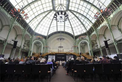 صالة معرض المجموعات الفنية الخاصة للمصمم الفرنسي إيفس ساينت لورنت و شركائه في "القصر الكبير - Grand Palais"، والذي يضم تحف و زخا
