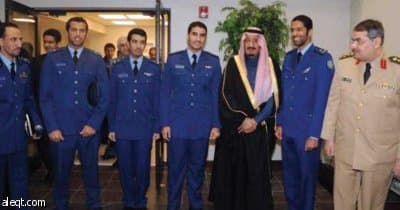الأمير سلمان يشهد حفل تخرج نجله الأمير خالد برتبة ملازم طيار