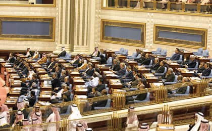 الملك من قبة "الشورى": الشأن الوطني يتصدَّر اهتمامات الحكومة