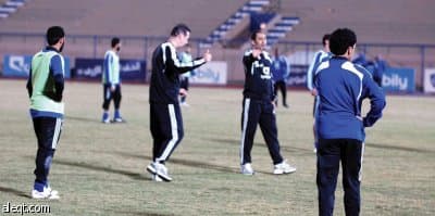 ليكنز يخلع عباءة سامي الإدارية ويحوله مترجما للهلال
