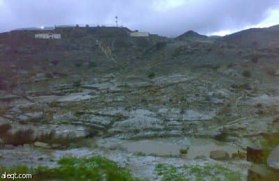 المطر والناس والحياة .. عشق وفرح وتناقضات