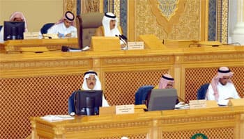 "الشورى" يوصي بزيادة معاشات المتقاعدين والمستفيدين من "التأمينات"