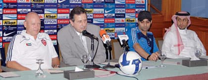 ليكنز: الإصابات لن تهز الهلال .. وإيفان: خليل غير مؤثر