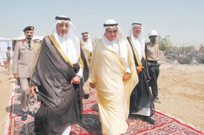خالد الفيصل مخاطبا سكان الأحياء العشوائية في جدة: سننقلكم إلى العيش في العالم الأول