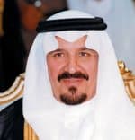 قابوس يهنئ ولي العهد بنجاح العملية