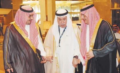 اليوم .. سلطان وابن همام وجها لوجه لانتزاع "كرسي العرب"
