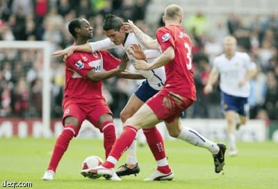 مانشستر يونايتد يمشي ملكا نحو اللقب الإنجليزي