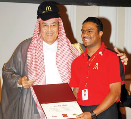 القصيبي للعاطلين: السماء لا تمطر وظائف حكومية