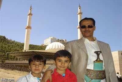 الجنبية اليمنية تهدد انقراض وحيد القرن