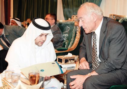 موجات الغبار ستستمر 10 سنوات في جزيرة العرب .. وحرب العراق اثارتها