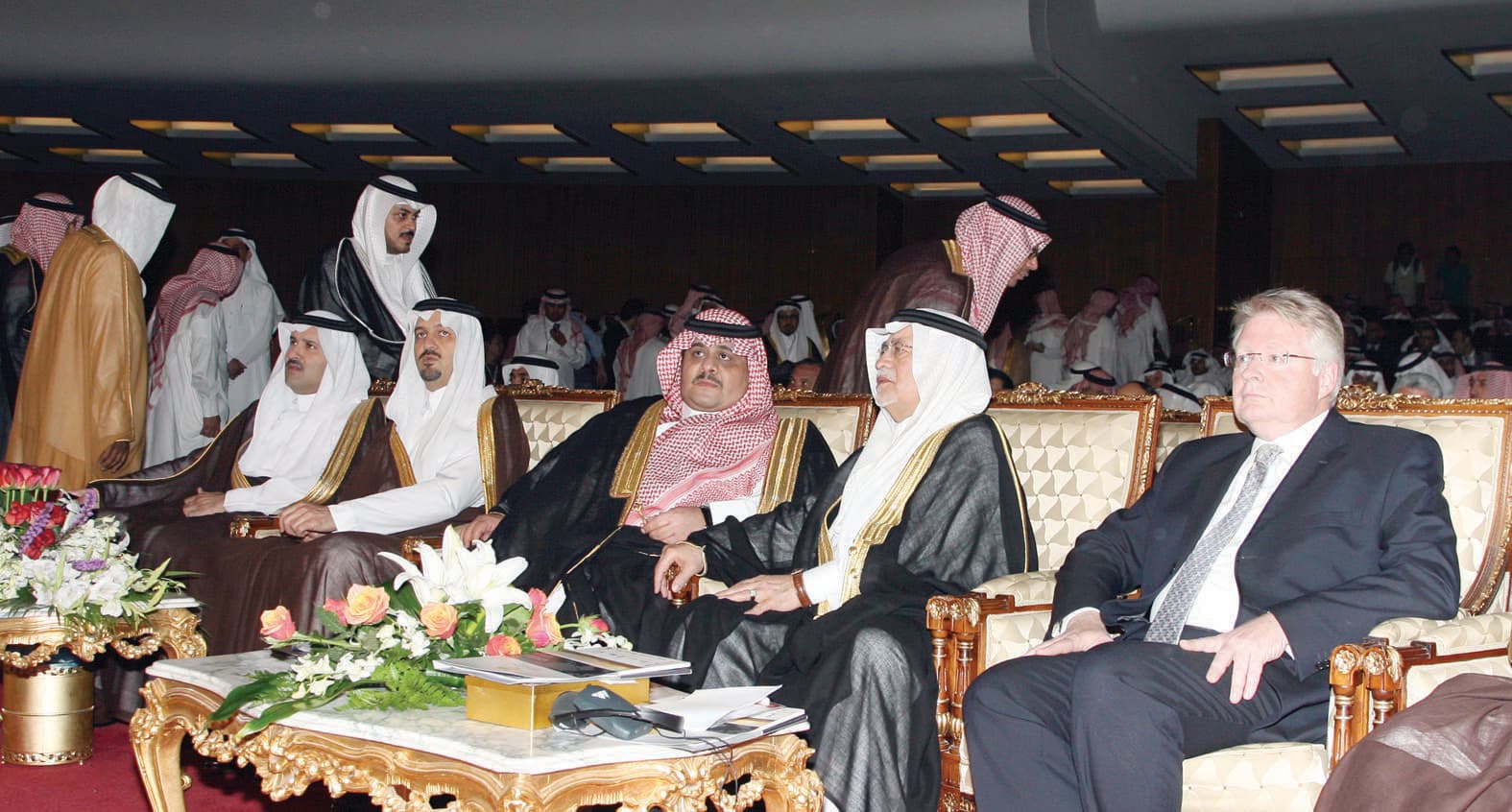الملك: الإعلام السعودي بدأ منذ عهد المؤسس وتميز بالمصداقية والشفافية