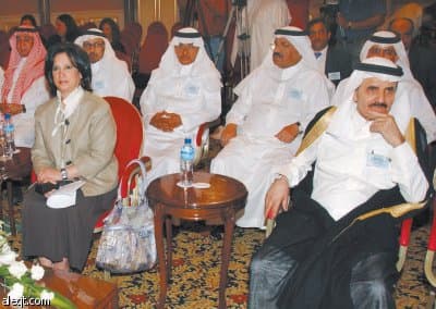 استراتيجية خاصة بعمل "الصحافة الخليجية" وتوسيع تبادل "النشر المتزامن"