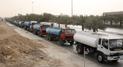 أزمة المياه تتجدد في الرياض وأسعار صهاريج الشرب تقفز إلى 300 ريال