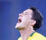 "البرمودا" يحبط نيفيز قبل وصوله إلى الهلال