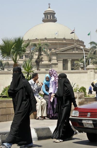 صورة لجامعة القاهرة التي ستستضيف الرئيس الأمريكي باراك أوباما خلال زيارته لمصر.