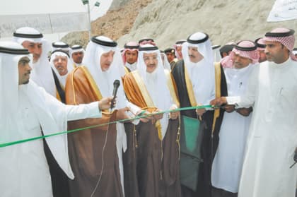 بعدما توقف 29 ألف ساعة.. خالد الفيصل يعيد الحياة إلى طريق الهدا