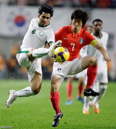 السعودية تتعادل مع كوريا الجنوبية ومصيرها في "درة الملاعب"