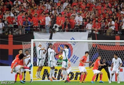 السعودية تتعادل مع كوريا الجنوبية ومصيرها في "درة الملاعب"