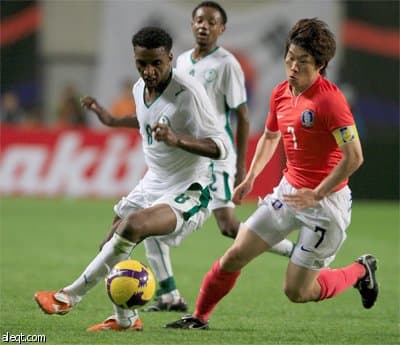 السعودية تتعادل مع كوريا الجنوبية ومصيرها في "درة الملاعب"