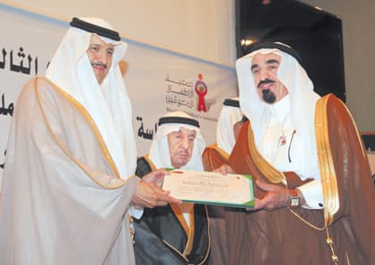 الأمير سلطان بن سلمان: قبول الملك عبد الله جائزة الأطفال المعوقين للخدمة الإنسانية زاد من شعبية الجمعية