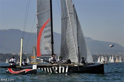 حوالي 550 بحار يشاركون بزوارقهم في حدث "Societe Nautique of Geneva" المقام على بحيرة ليمان في جنيف.